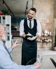 (HOTR01) ATENCIÓN AL CLIENTE EN HOSTELERÍA